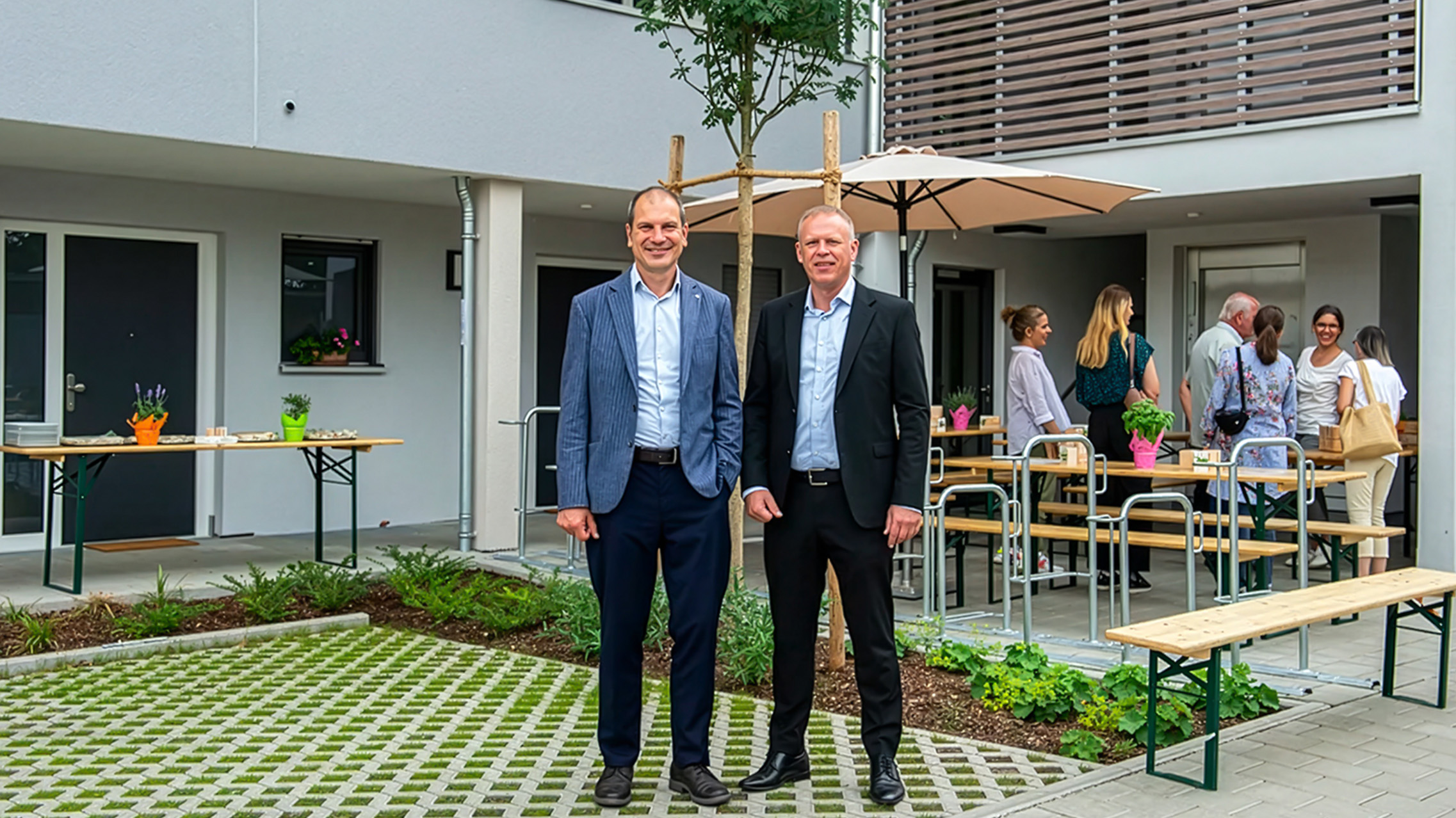 Mieterfest in Fürstenfeldbruck (von links) Oberbürgermeister Christian Götz mit OH-Geschäftsführer Jan Termin (Foto: F. Blattl)